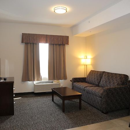 Prairie Moon Inn & Suites Macklin Esterno foto